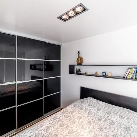 Apartment Modernne 2-toaline Korter Otse Mere Aares!